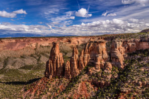 USA, Colorado, Colorado National Monument, Fruita, Monument Canyon, Kissing Couple, Grand View USA, Colorado, Colorado National Monument, Fruita, Monument Canyon, Kissing Couple, Grand View